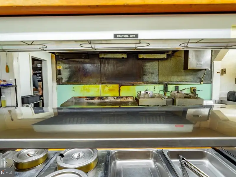 Established Restaurant with Commercial Kitchen and 120+ Seating in Hardy County