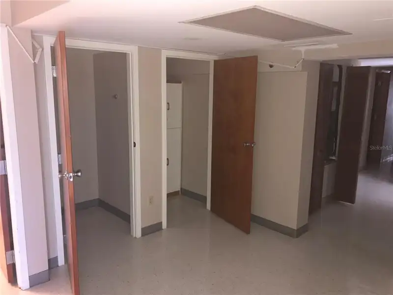 Medical/professional Office Space for Lease in Busy Sr-442 Business Complex