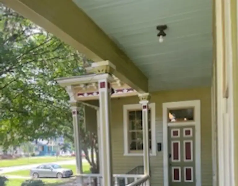 Versatile Historic District Property for Restaurant, Venue, or Retail with Ample Parking