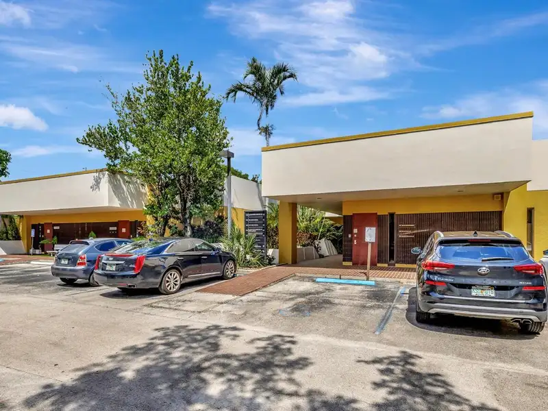 Freestanding Medical/office Building in Desirable N University Drive Location