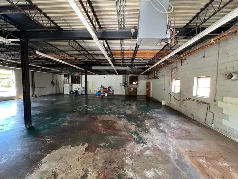 Downtown Marion Corner Commercial Space with High Visibility and Onsite Parking