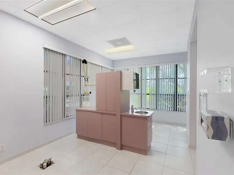 End Unit Tri-plex Commercial Space with Parking in Prime Location