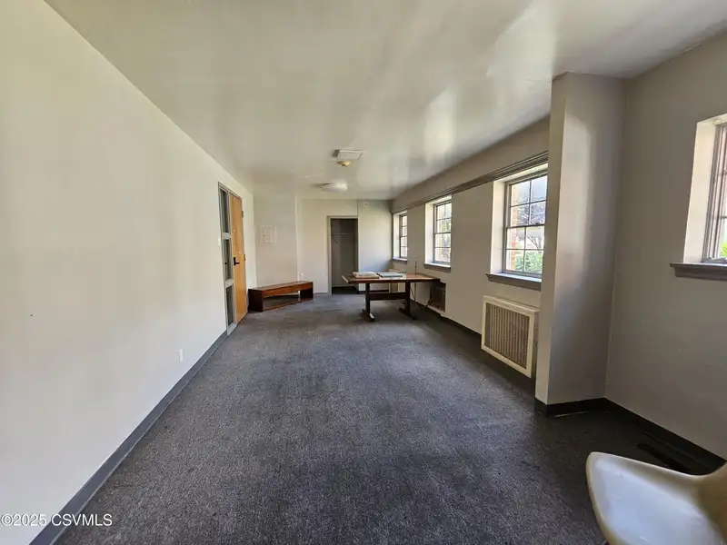 14-unit Residential Building with Shared Facilities and On-site Laundry