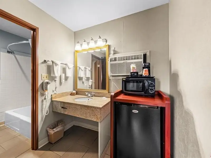 Turnkey Quality Inn Hotel in Prime Durango Location with 48 Updated Guest Rooms