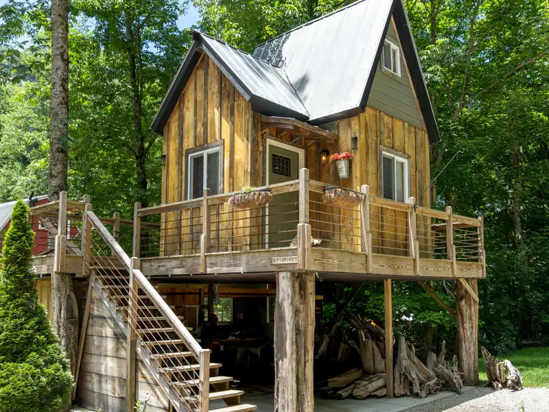 Serene 5.81-acre Retreat with Pavilion, Barn, Home, and Bold Creek Access