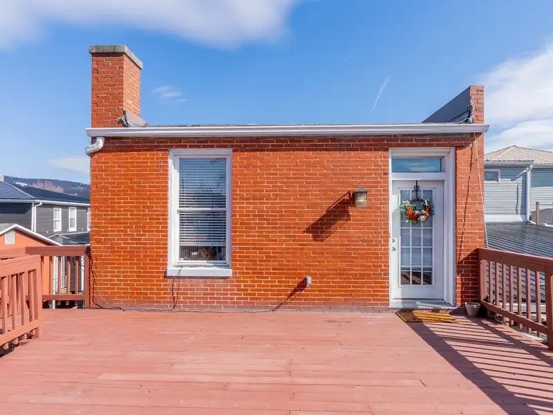 Multi-purpose Investment Building with Storefront, Venue, and Apartments in Petersburg, Wv