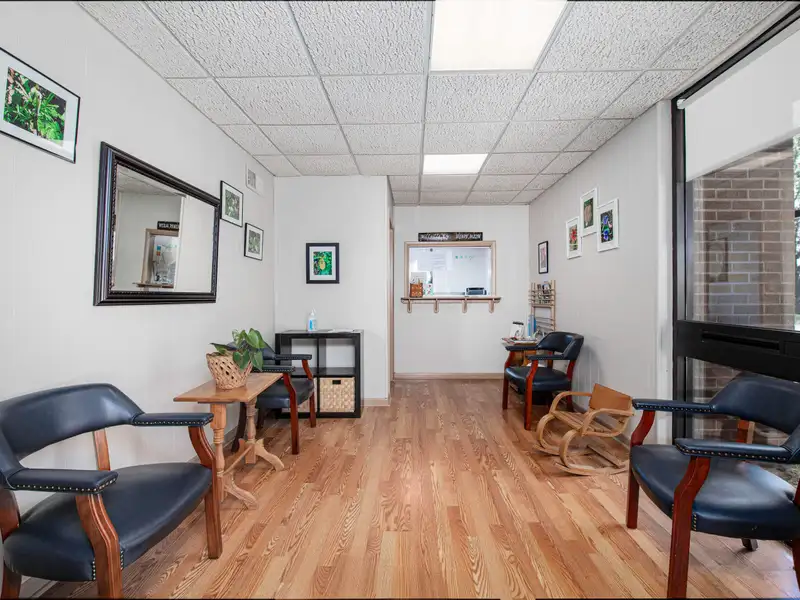 One-third Ownership of Professional Building in Versailles – Ideal for Business Services
