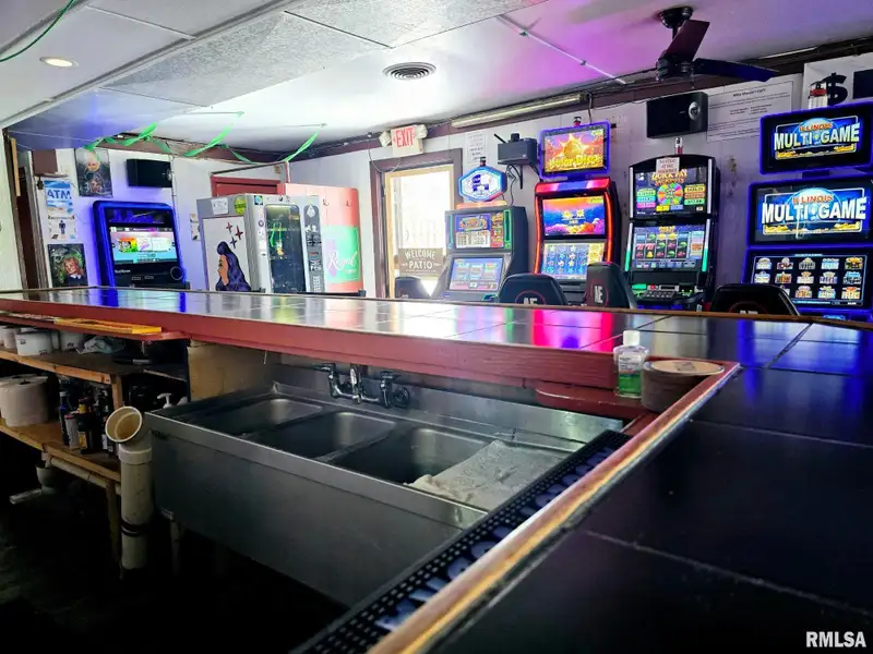 Established Bar and Grill with Outdoor Stage in Prime Location Near Factories