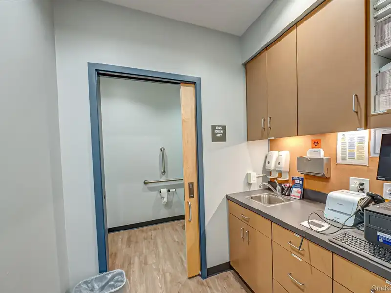 Brand-new Medical Building in Prime Location with State-of-the-art Facilities