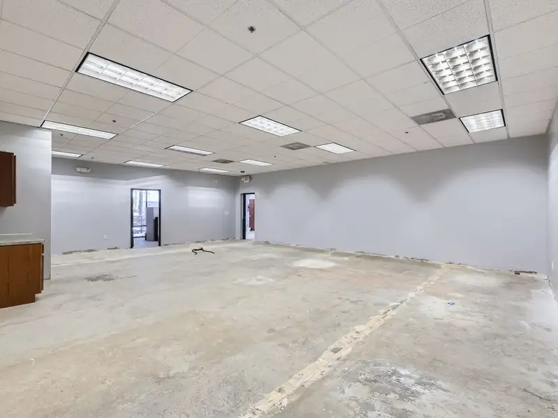 Versatile Office/warehouse Space in Central Denver with Climate Control and Ample Parking