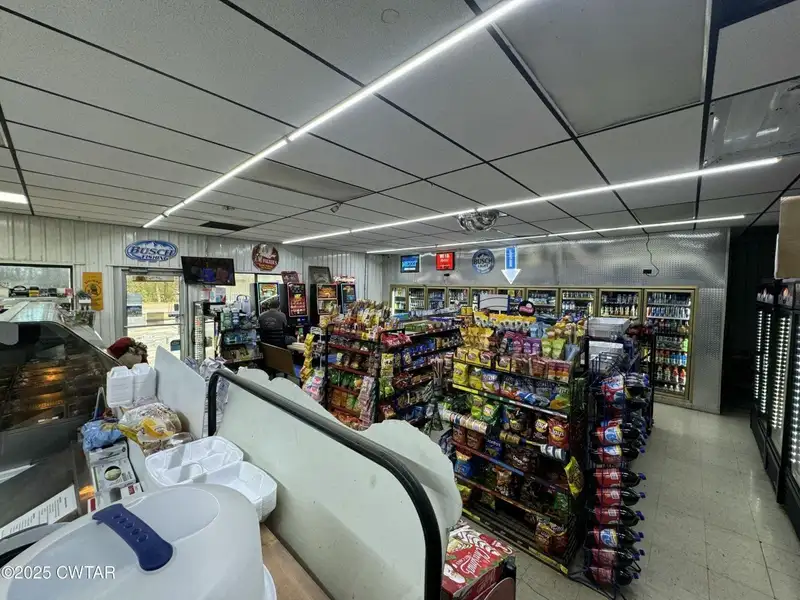 Established Convenience Store with Gasoline Sales in Gates, 30 Years in Business