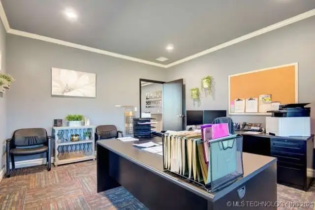 Modern Office/warehouse for Lease in Commercial General Zone - 22,080 Sf Total Space