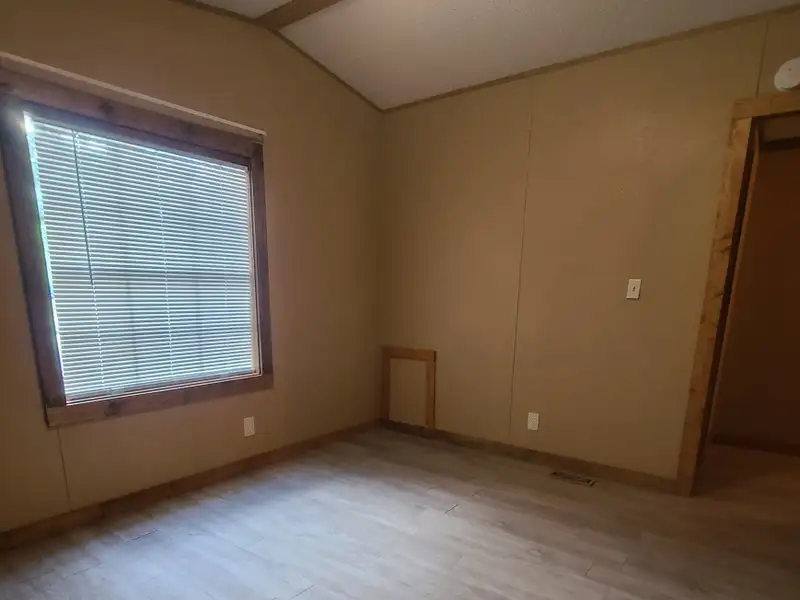Income-producing Duplex in Ingram, Tx with Positive Cash Flow and Privacy Fencing