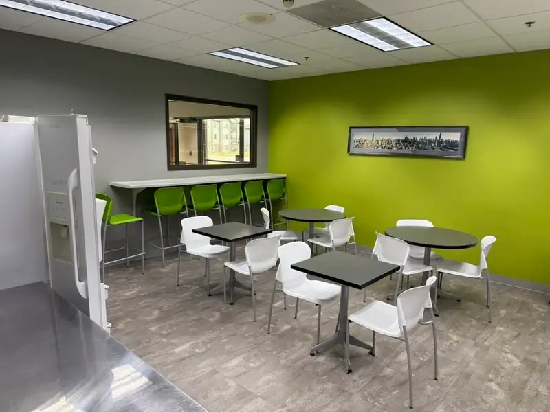 Furnished Office Space for Sublease in Southwest Cedar Rapids – 40,770 Sf