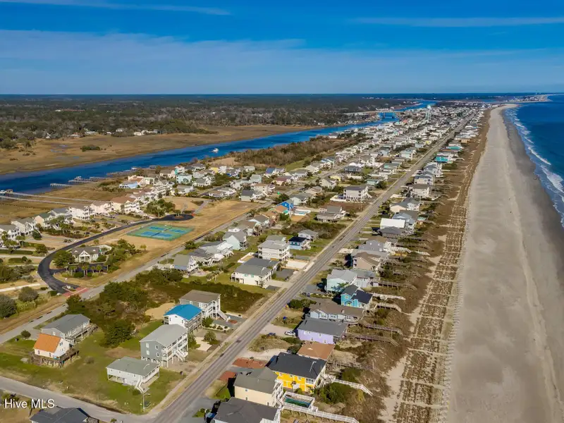 Coastal Live/work Property with 3-bed Home and Flexible Commercial Space