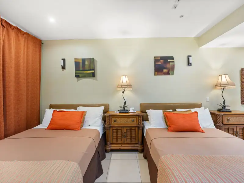 Tamarindo Boutique Hotel - 9 Bedrooms, 175m to Beach, Ideal for Retreats