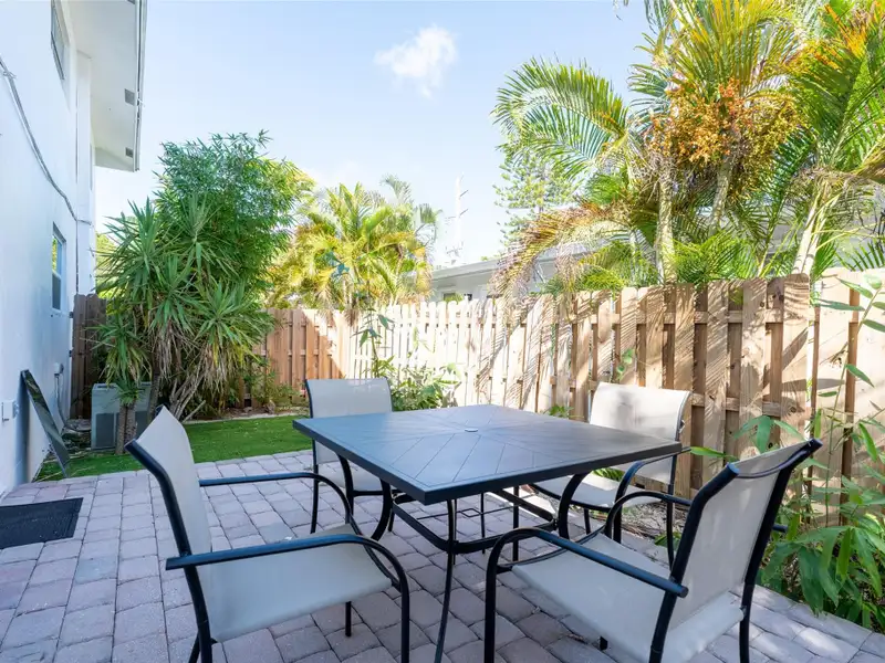 Turnkey 6-unit Airbnb Property in Prime Wilton Manors - Fully Renovated and Furnished