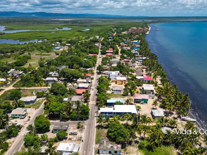Tropical Multi-unit Home with Caribbean Sea Views in Hopkins Village, Belize