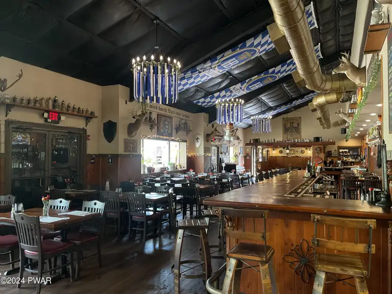 Turn-key Restaurant with Liquor License on 26 Acres in Lake Ariel, Pa