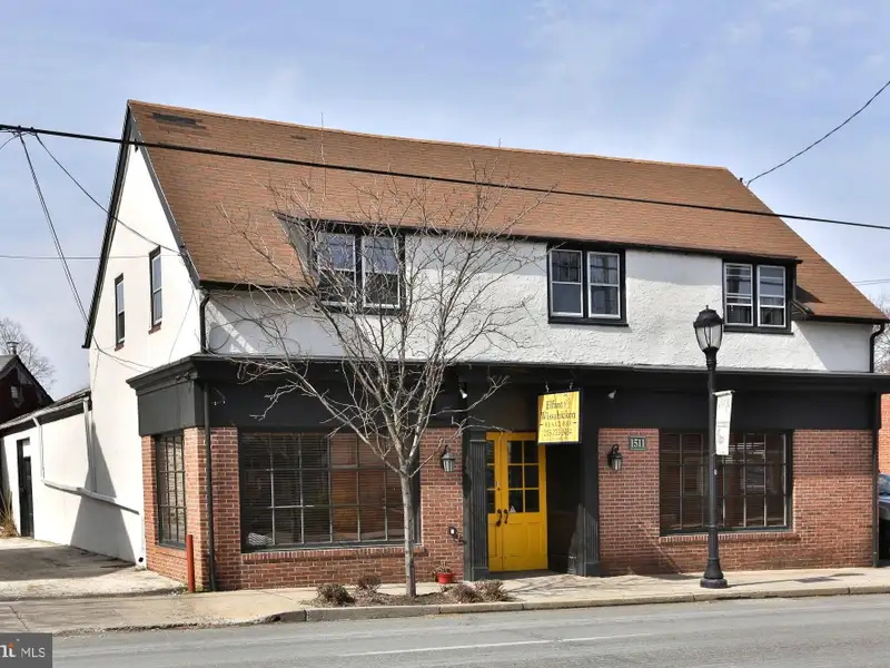 Mixed-use Commercial Property with Office, Garage, and Apartment in Flourtown