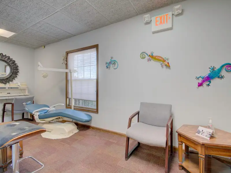 Move-in Ready 5,000 Sq Ft Commercial Space in Prime Edgewood Location