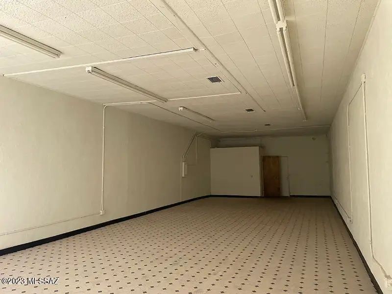 Commercial Building with Retail Units for Sale in Nogales, Az Business District