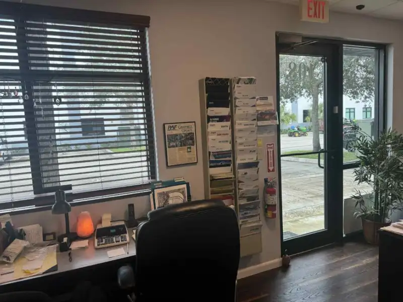 Condo Flex Space Investment with Il Zoning on Belvedere Road, 1,438 Sf Total