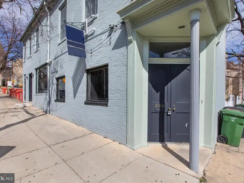 Historic Three-story Building with Development Potential in Mount Vernon