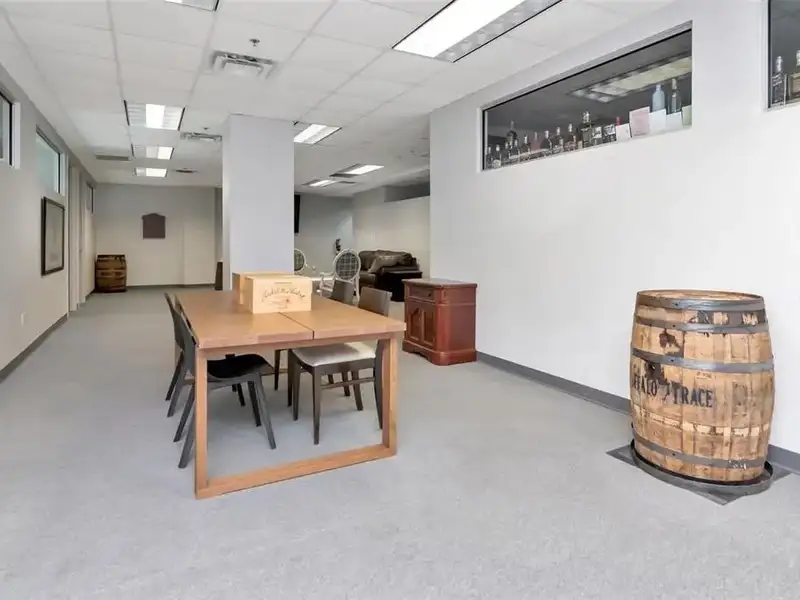 Office Condo in Downtown Tampa's Channel District with Parking and Retail Amenities