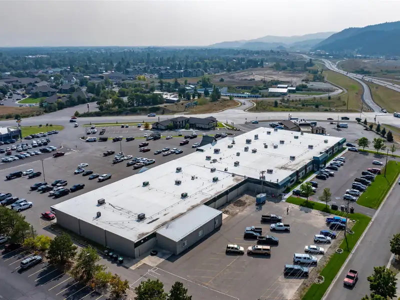 Remodeled Office Suites with Highway Access and Tenant Improvements Available