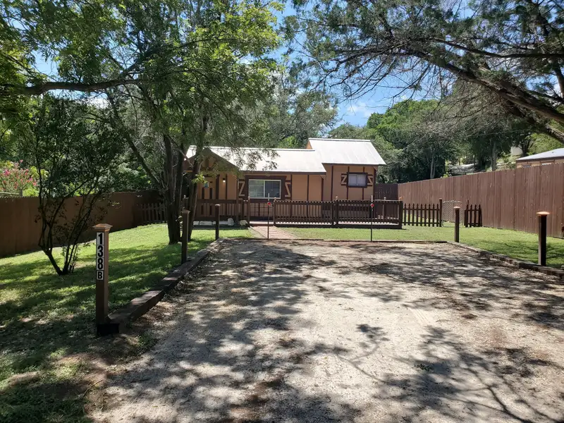 Income-producing Duplex in Ingram, Tx with Positive Cash Flow and Privacy Fencing