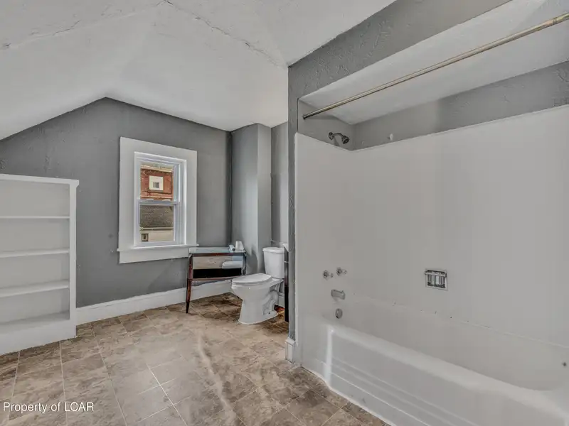 Five-unit Commercial and Residential Building in Prime Location with Recent Upgrades