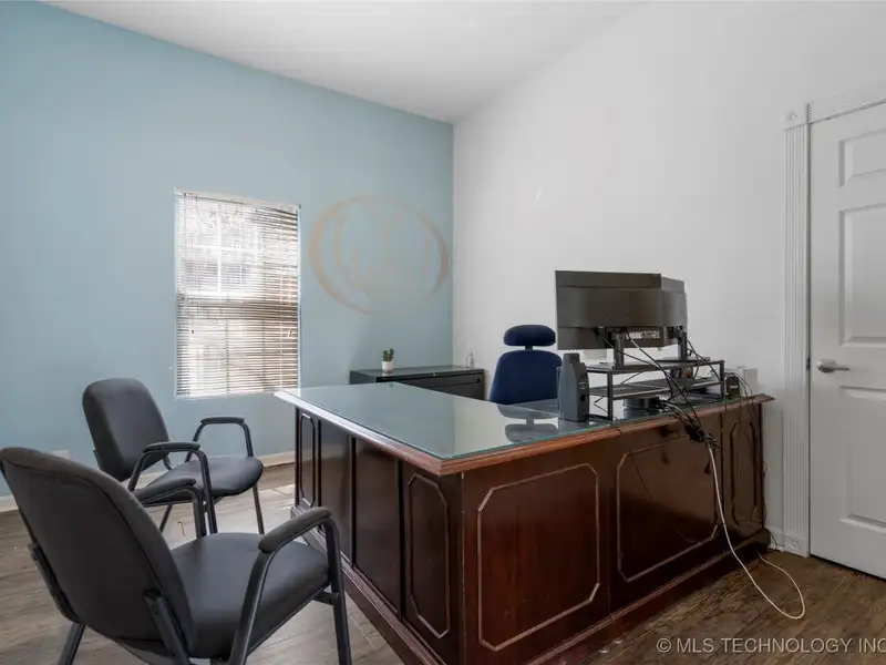 Commercial Office Space with Storage and Tenant in Growing Sapulpa, Oklahoma