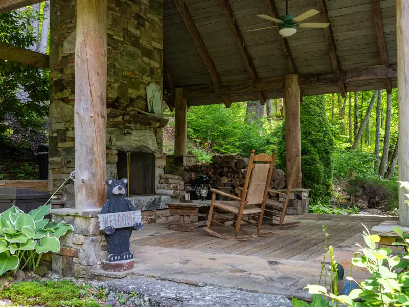 Serene 5.81-acre Retreat with Pavilion, Barn, Home, and Bold Creek Access