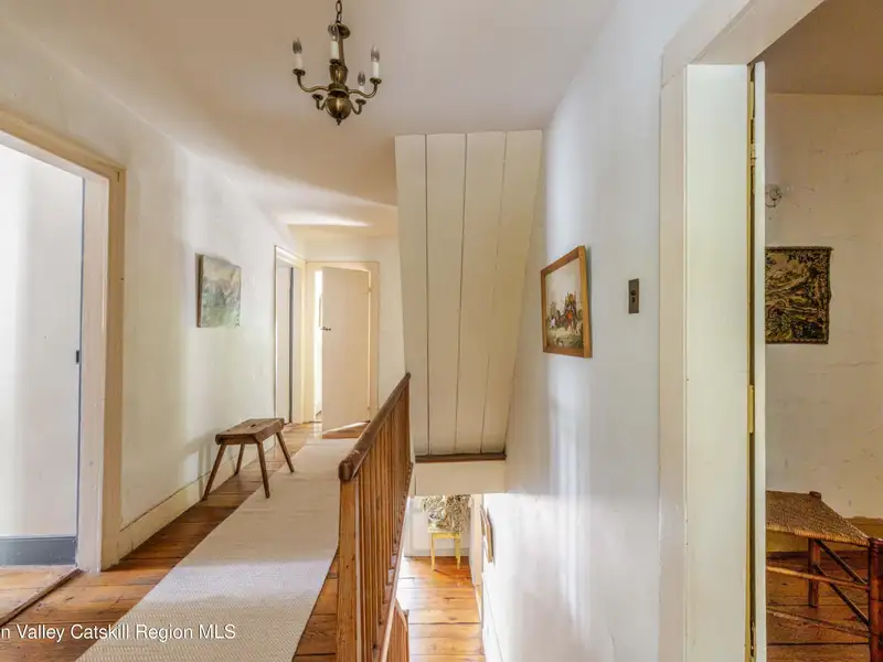 Historic Mixed-use Landmark in Kinderhook Village with Restaurant and Flexible Suites
