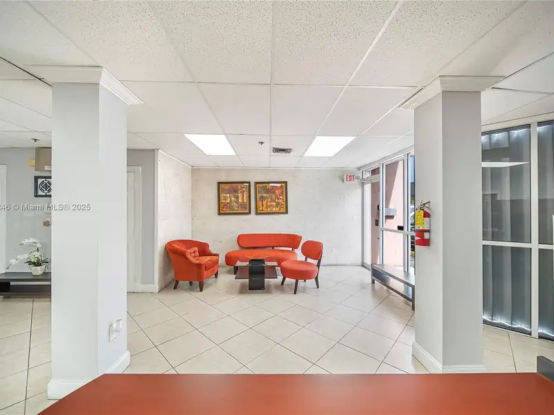 Commercial Property in Doral - Prime Location Near Miami International Airport and Amenities