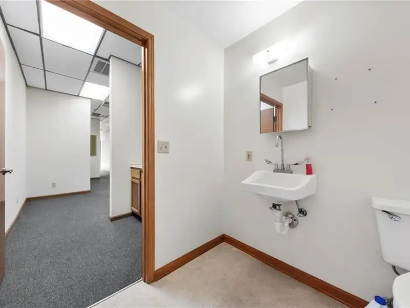 Versatile Commercial Building in Prime Location
