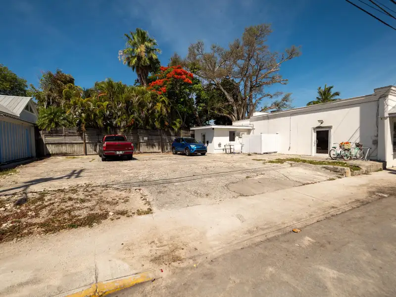 Mixed-use Commercial Condo Center in Old Town Key West with Vacant Lot Opportunity