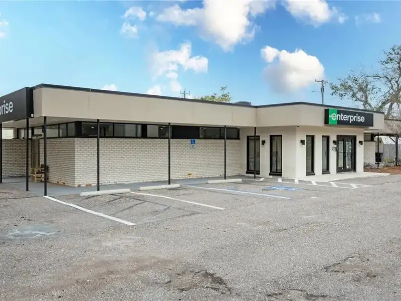 Renovated 980sf Mixed-use Space in Old Southeast, Full-service Lease at $2100/month