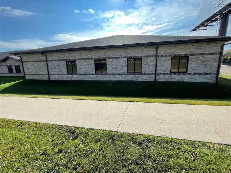 Professional Office Building in High-traffic Cedar Rapids Business Corridor