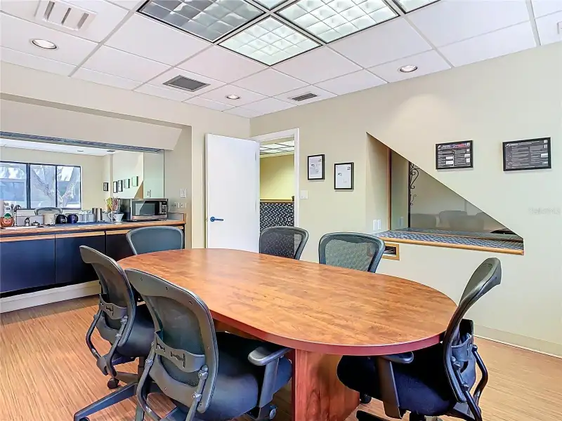 Prime 1,472 Sq. Ft. Office Condo on Busy Tampa Road with Conference Room