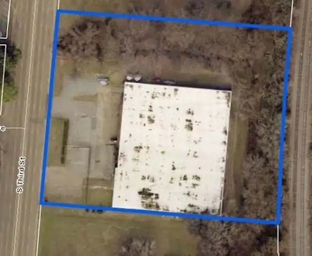 57,500 Sf Warehouse/showroom with Office Space Near Memphis International Airport