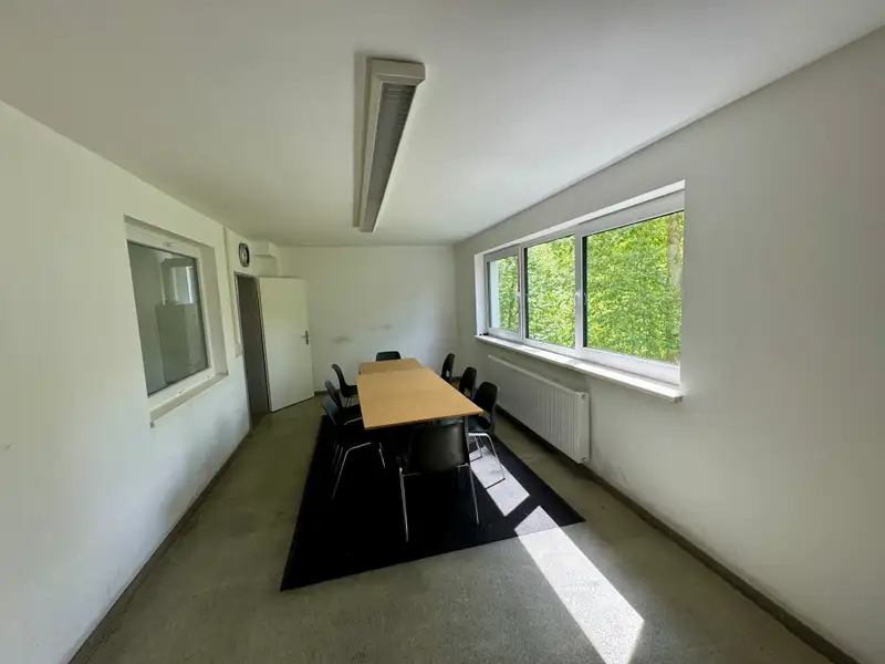Versatile Commercial Property with Hall and Office Space in Luckenwalde's Industrial Estate