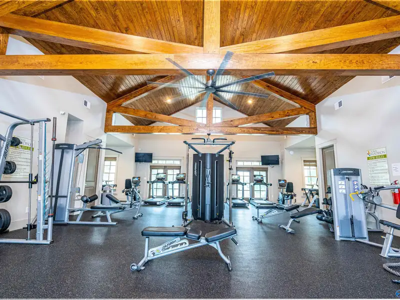 Live/work Townhome with Flex Space, Gourmet Kitchen, and 2-car Garage in Prime Location