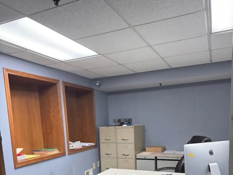 Versatile Warehouse Property in High-visibility Crown Point Location, 4,800 Sf on 0.87 Acres