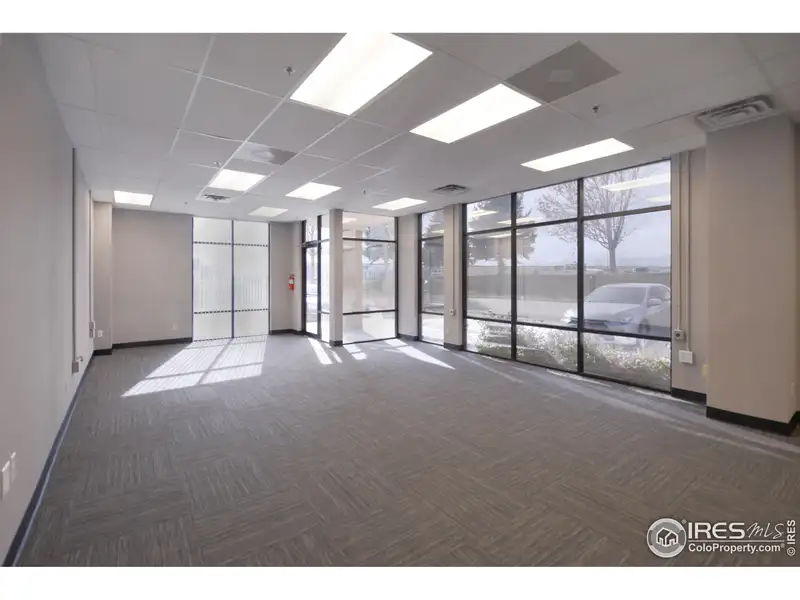 Industrial Office/warehouse for Lease in Loveland, Co - 5,057 Sf with Office Space
