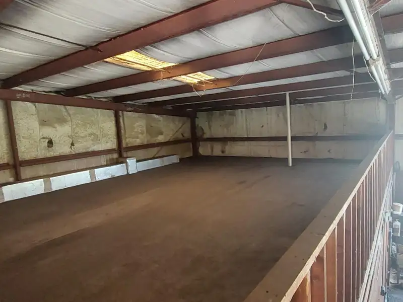 Commercial Property with Warehouse and 10.94 Acres on High-traffic State Rd 46, Mount Dora