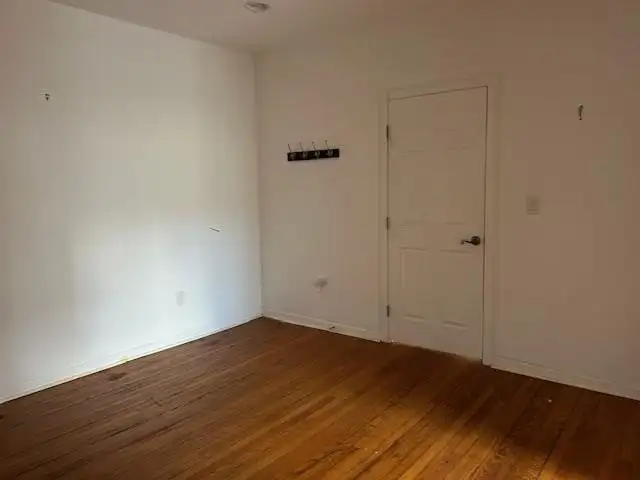 Versatile 750 Sq Ft Office Suite in Prime Village of Walden Location