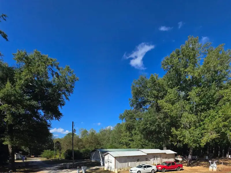 Mobile Home Park with Single-family Home on Highway 47 in Columbiana