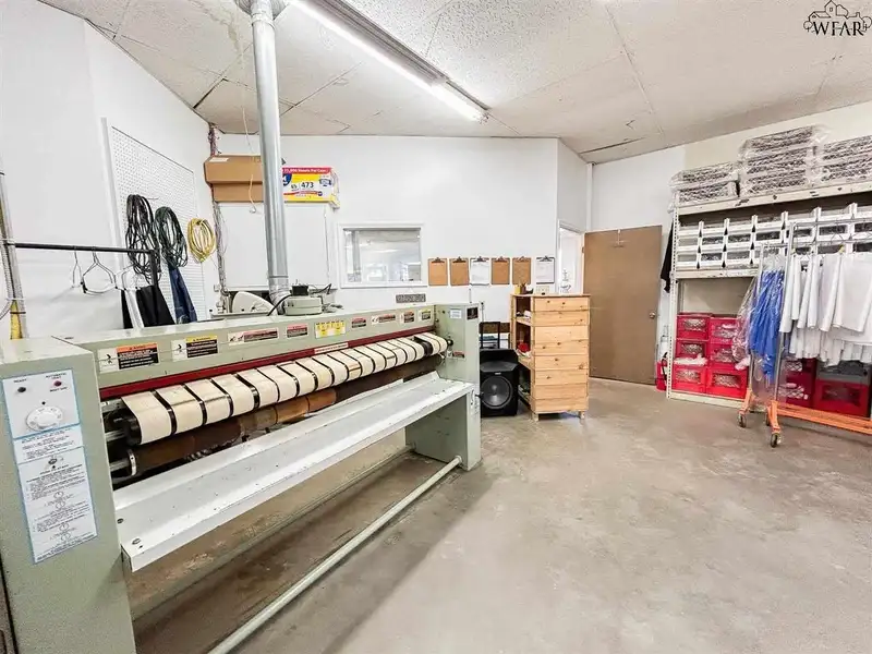 Versatile Commercial Property with Retail Space and Warehouse Near Major Highways
